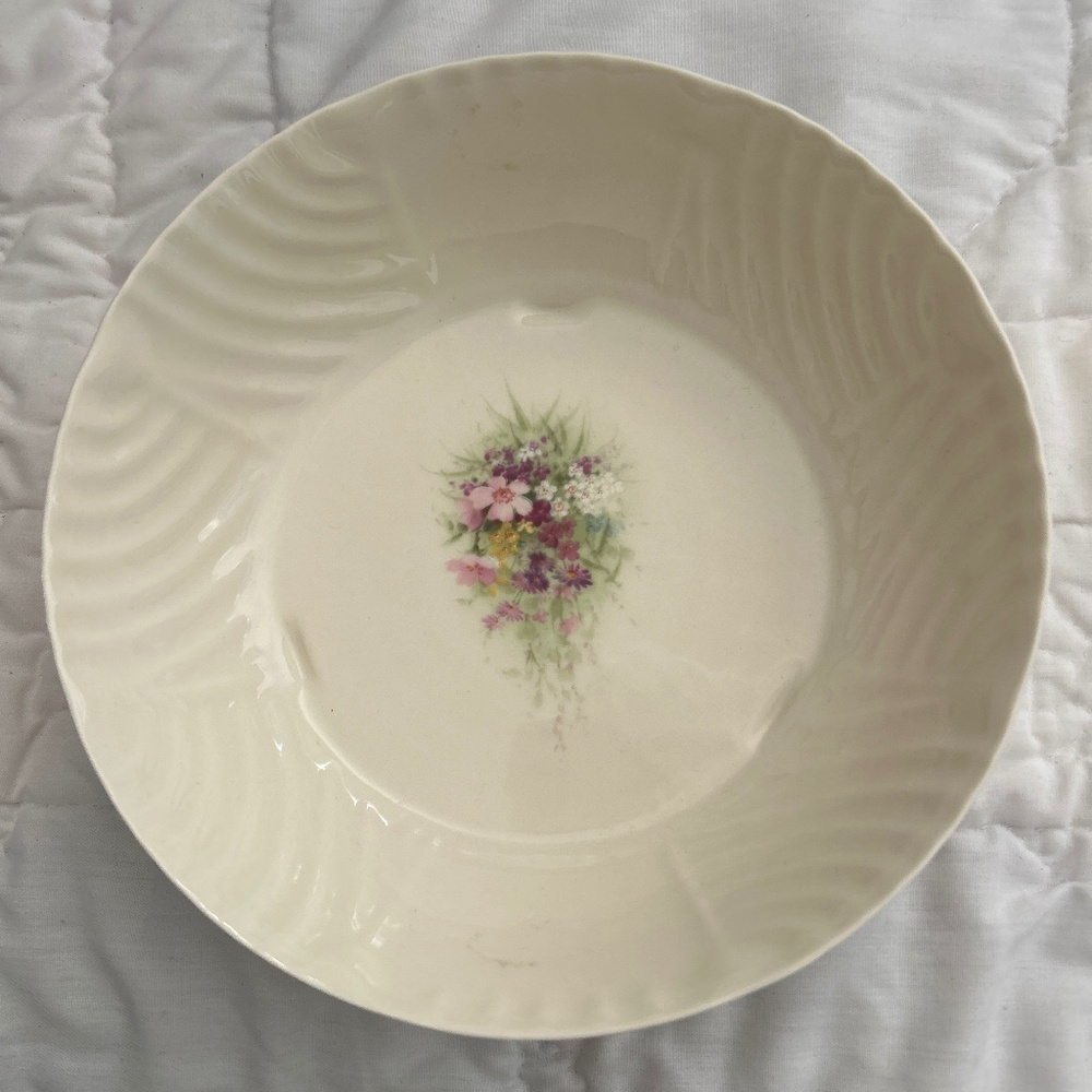 Vintage Donegal Irish Parian China Floral Round Fruit Bowl